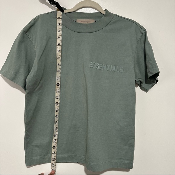Fear of God Essentials SS23 Tee – Sycamore Blue Women large - Picture 8 of 9